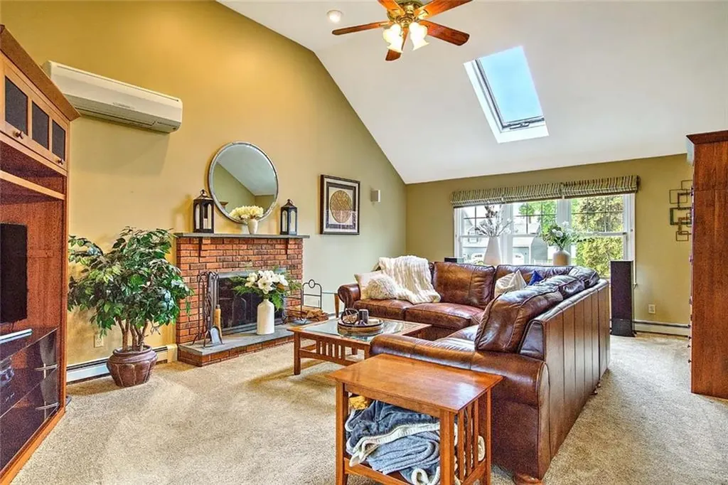 96 Windsong Road Cumberland RI 02864