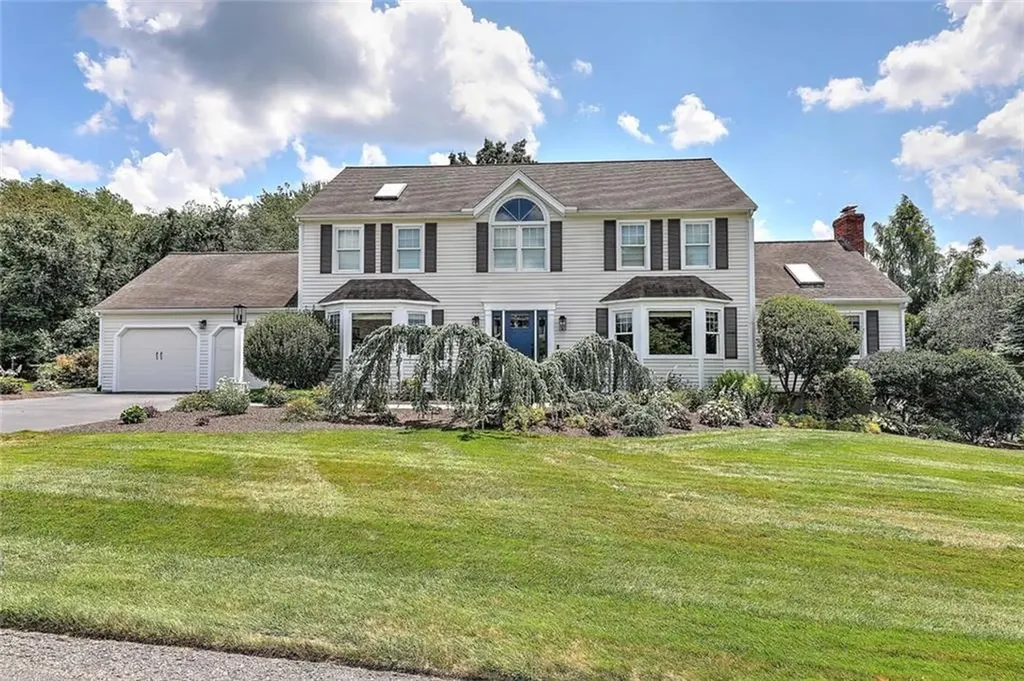 96 Windsong Road Cumberland RI 02864