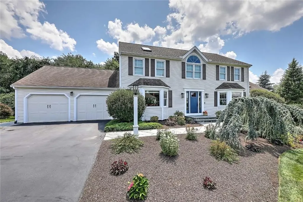 96 Windsong Road Cumberland RI 02864