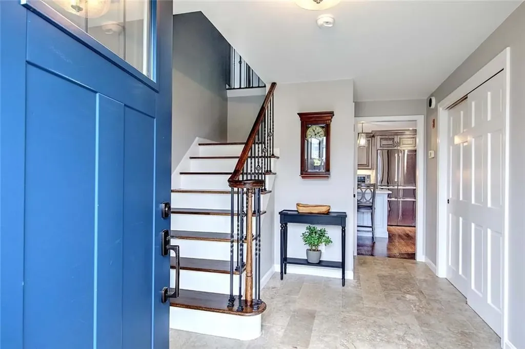 96 Windsong Road Cumberland RI 02864