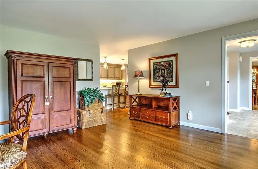 96 Windsong Road Cumberland RI 02864