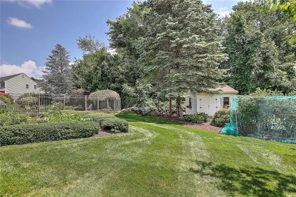 96 Windsong Road Cumberland RI 02864