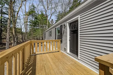 7 Hidea Way Coventry RI 02816