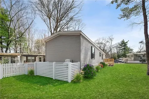 7 Hidea Way Coventry RI 02816