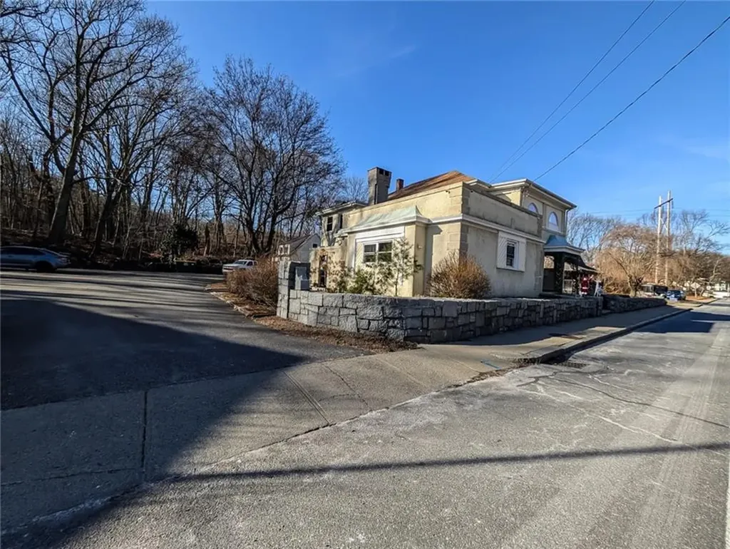 1425 Manville Road Woonsocket RI 02895