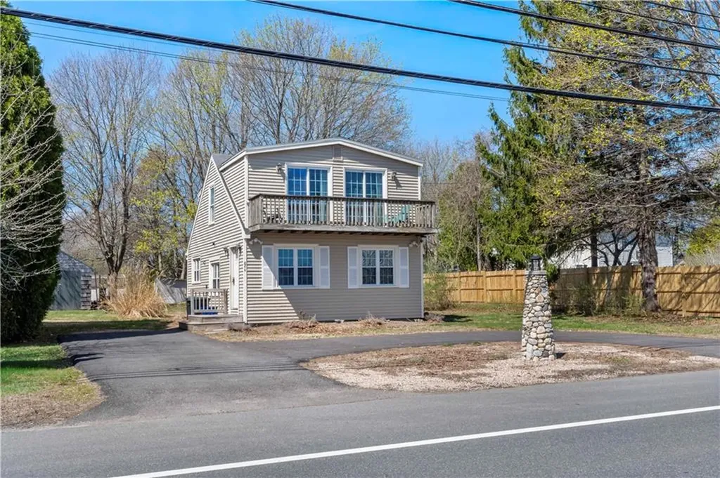 844 Boston Neck Road Narragansett RI 02882