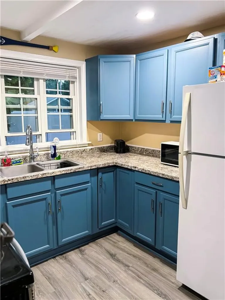 844 Boston Neck Road Narragansett RI 02882