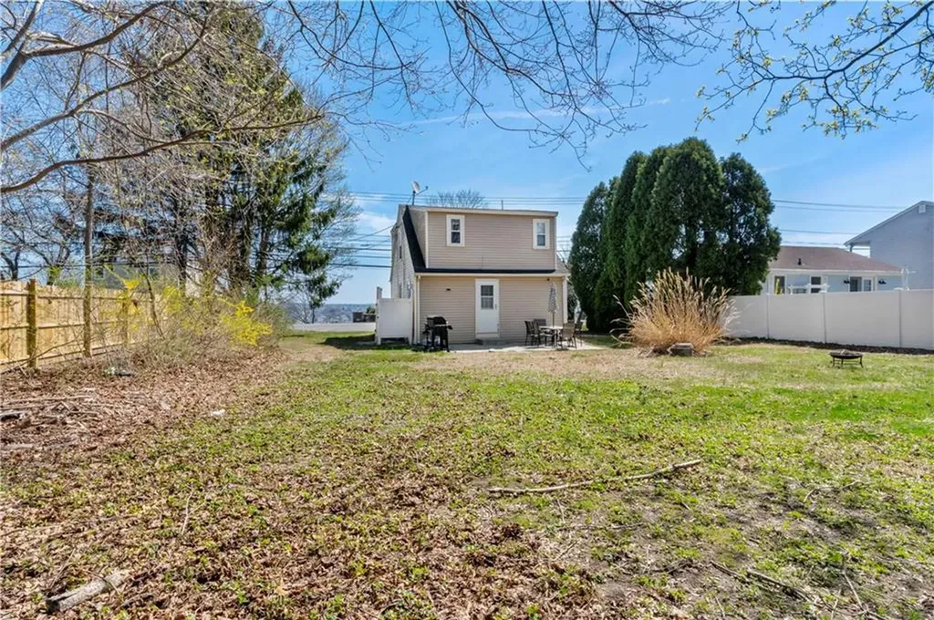 844 Boston Neck Road Narragansett RI 02882