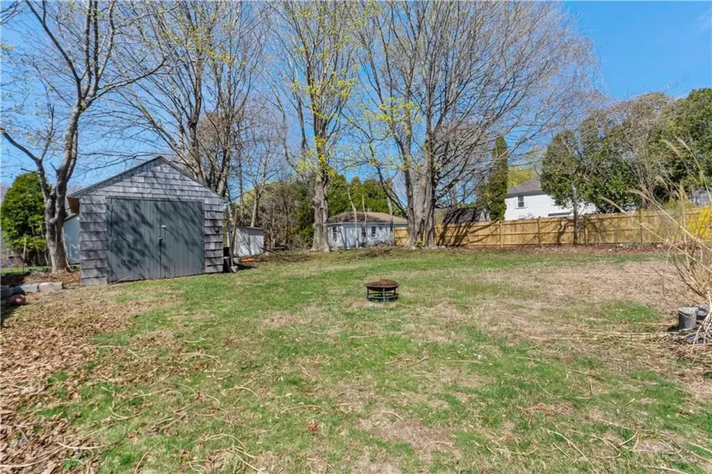 844 Boston Neck Road Narragansett RI 02882