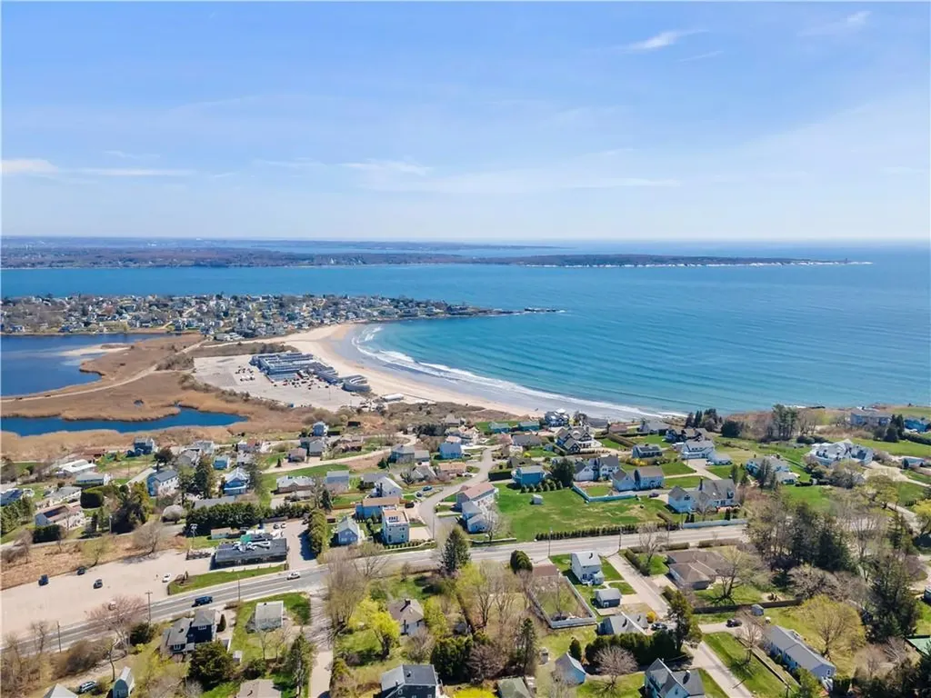 844 Boston Neck Road Narragansett RI 02882