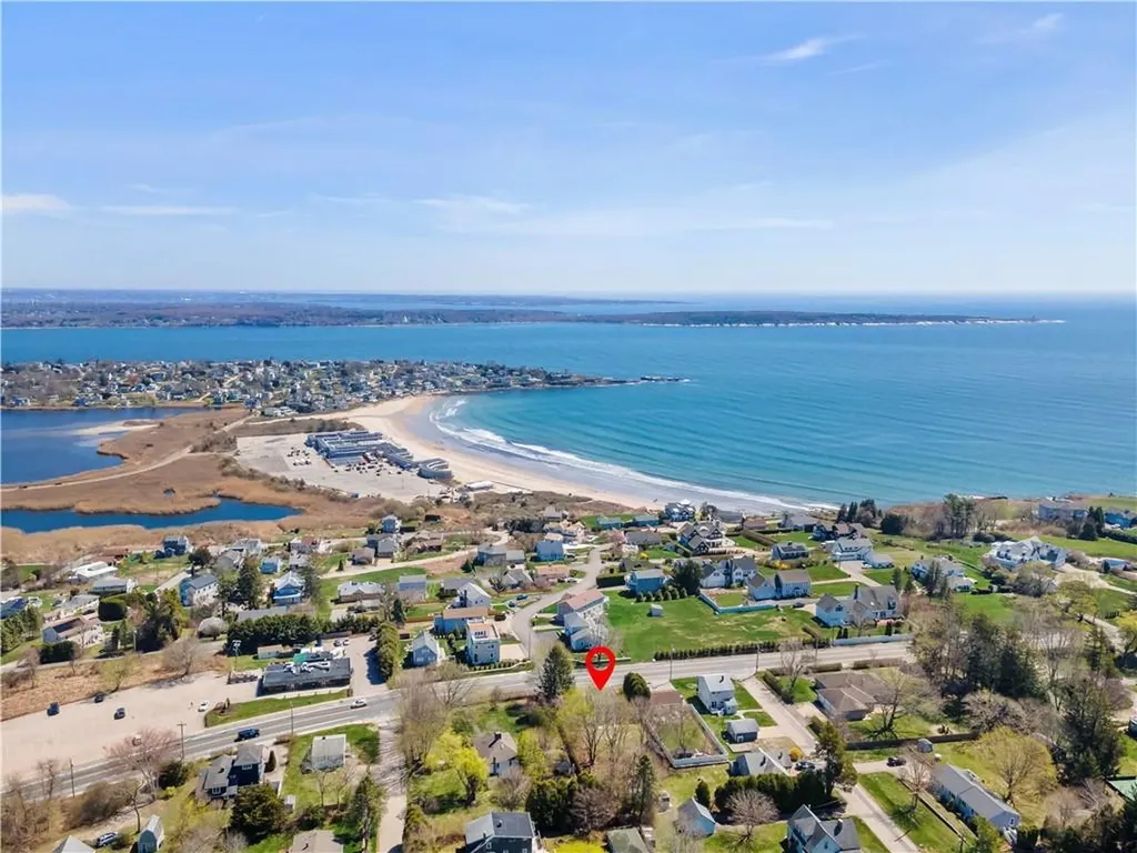 844 Boston Neck Road Narragansett RI 02882