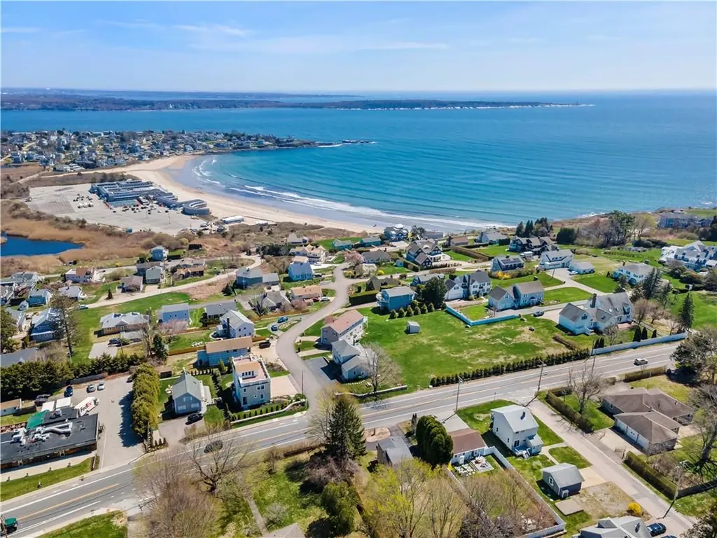 844 Boston Neck Road Narragansett RI 02882