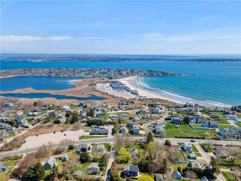 844 Boston Neck Road Narragansett RI 02882
