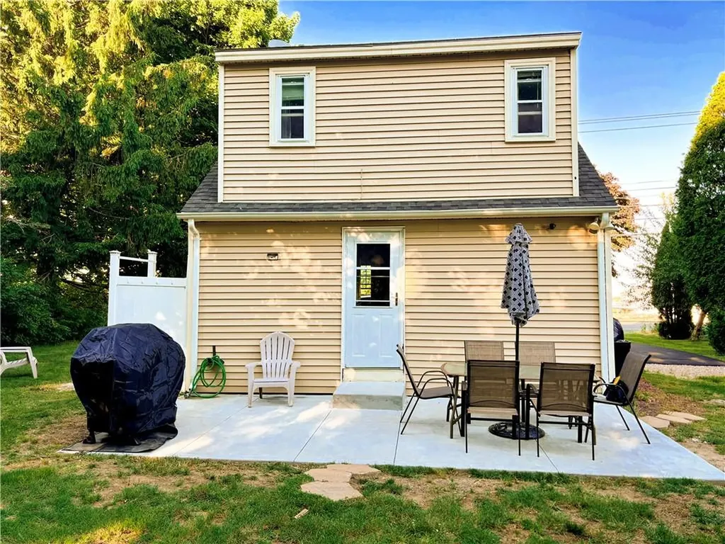 844 Boston Neck Road Narragansett RI 02882