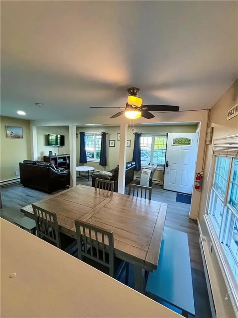 844 Boston Neck Road Narragansett RI 02882