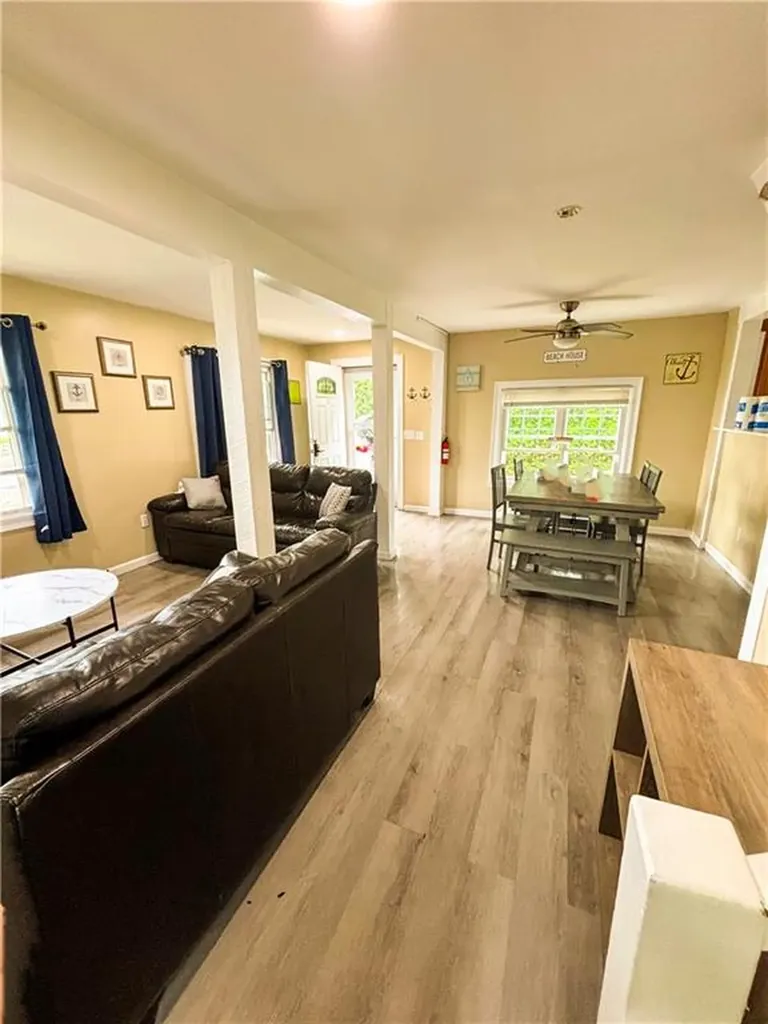 844 Boston Neck Road Narragansett RI 02882
