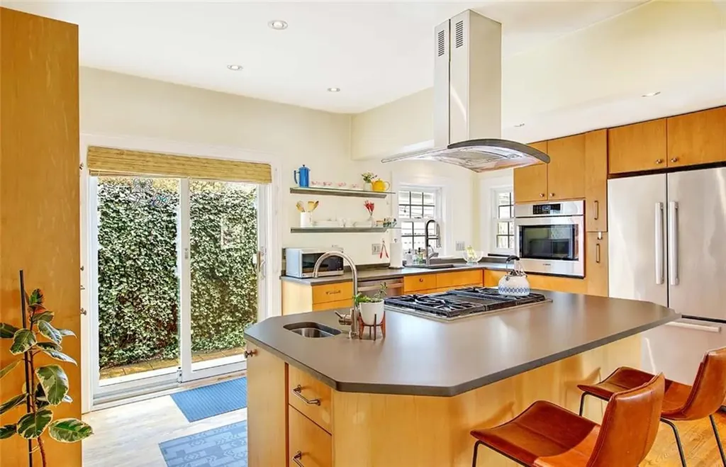 500 Elmgrove Avenue Providence RI 02906