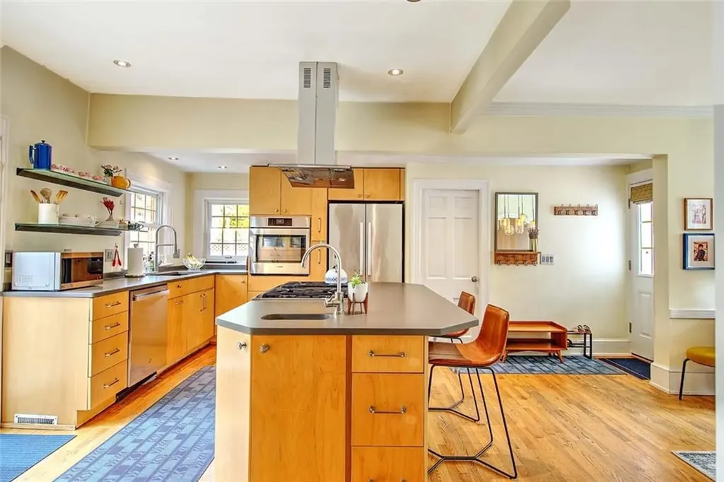 500 Elmgrove Avenue Providence RI 02906