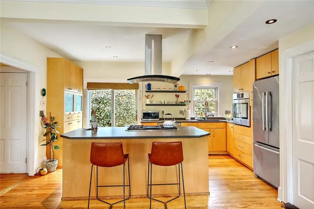 500 Elmgrove Avenue Providence RI 02906