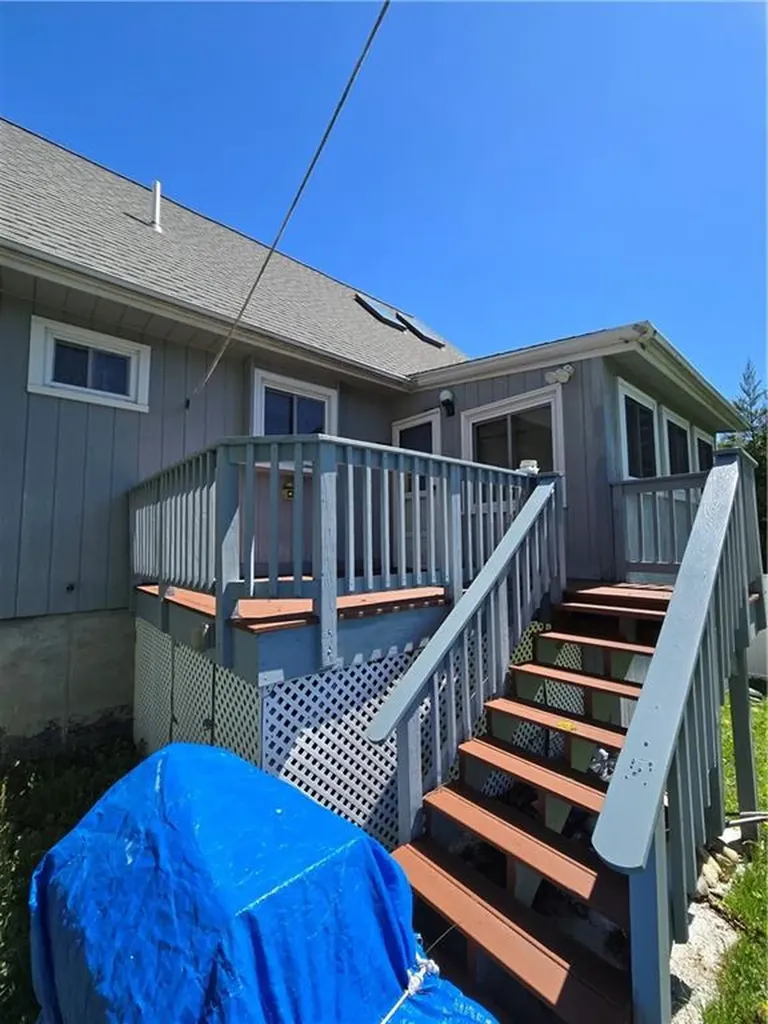 3 Hemlock Drive Johnston RI 02919