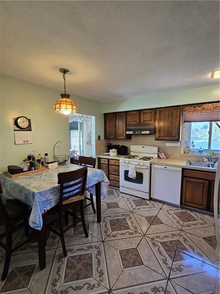 3 Hemlock Drive Johnston RI 02919