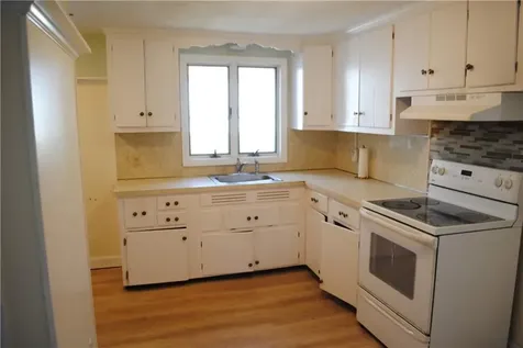 110 Kiwanee Road Warwick RI 02888