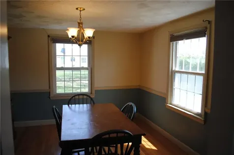 110 Kiwanee Road Warwick RI 02888