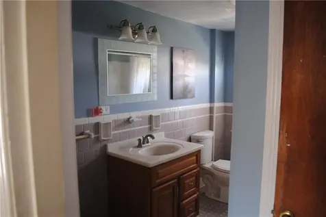 110 Kiwanee Road Warwick RI 02888