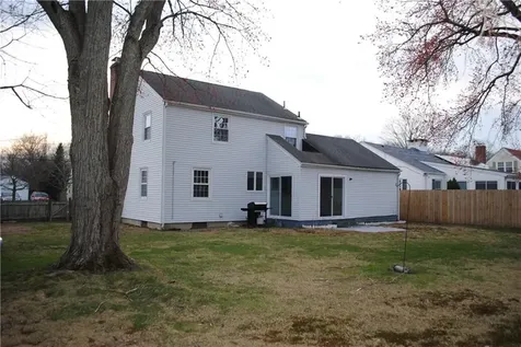 110 Kiwanee Road Warwick RI 02888