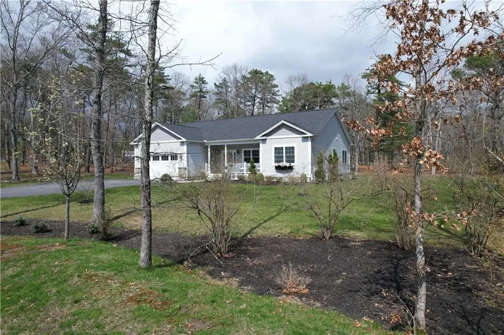 40 Stag Circle Charlestown RI 02813