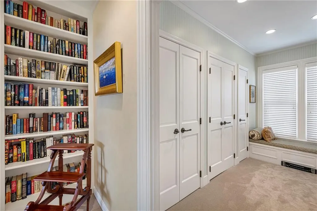 8 Walley Street Bristol RI 02809