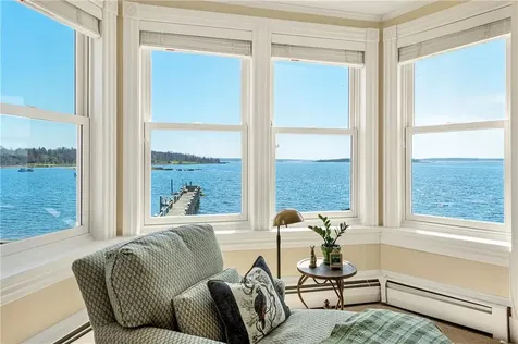 8 Walley Street Bristol RI 02809