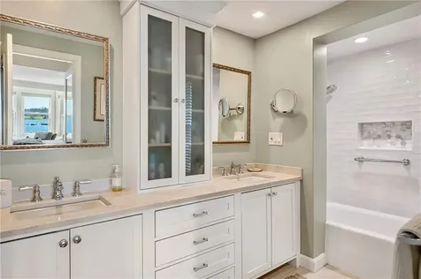 8 Walley Street Bristol RI 02809