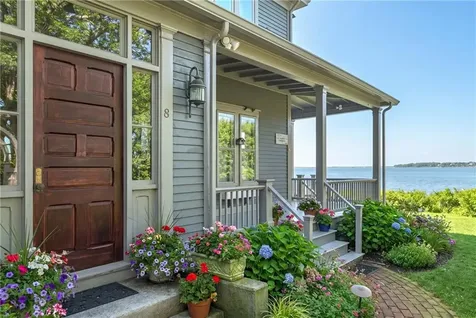 8 Walley Street Bristol RI 02809