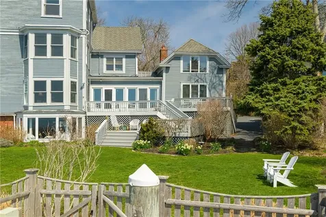 8 Walley Street Bristol RI 02809