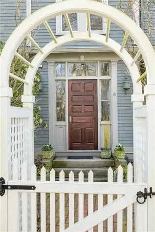 8 Walley Street Bristol RI 02809
