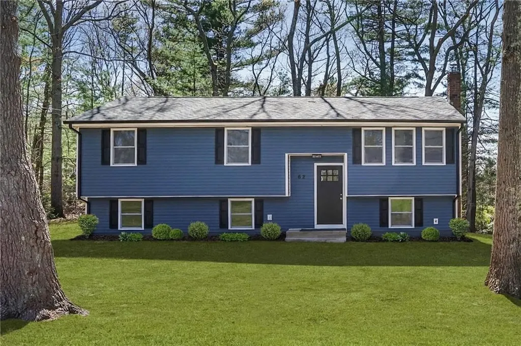 62 Bishop Hill Road Johnston RI 02919