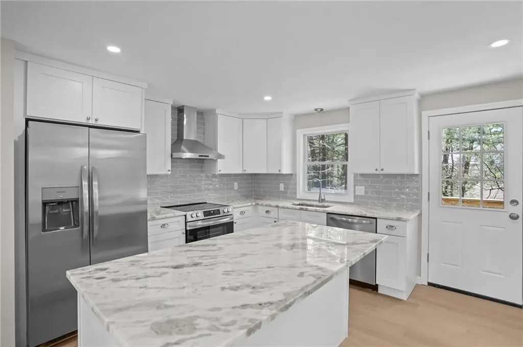 62 Bishop Hill Road Johnston RI 02919