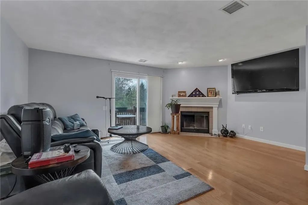 87 Scenic Drive West Warwick RI 02893