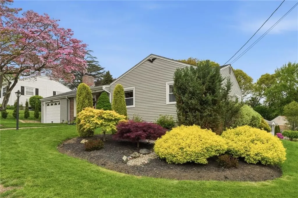 13 Garden Drive Lincoln RI 02865