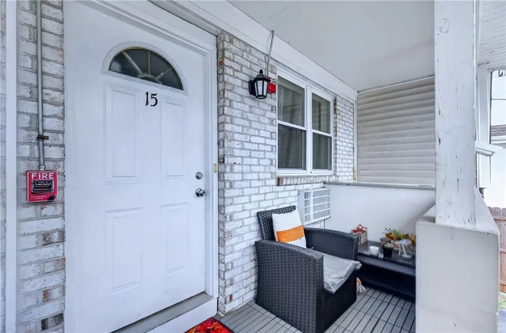 20 Hurdis Street North Providence RI 02904