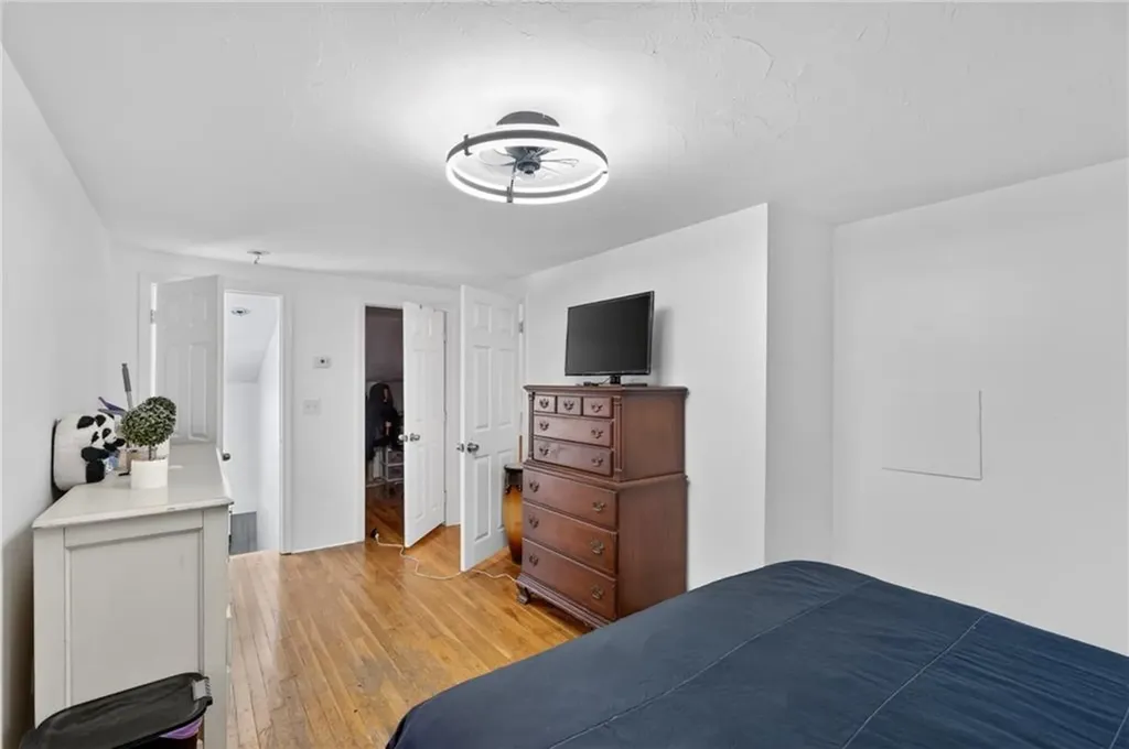 20 Hurdis Street North Providence RI 02904