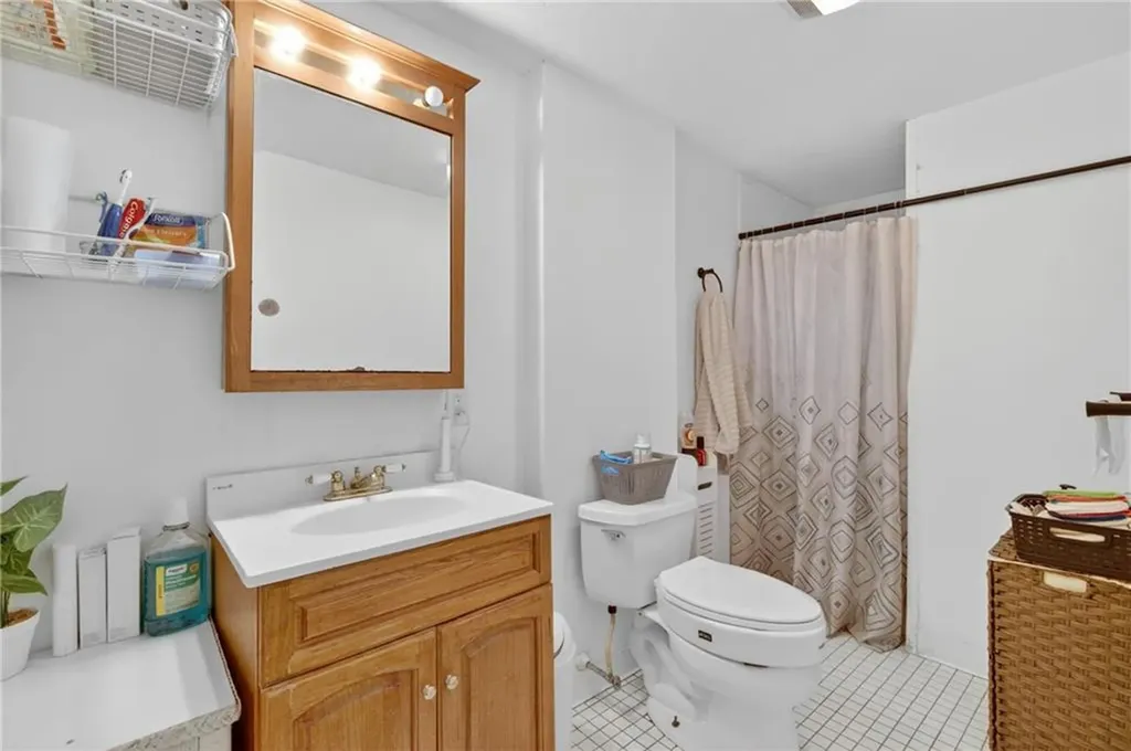 20 Hurdis Street North Providence RI 02904