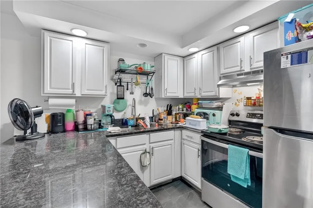 20 Hurdis Street North Providence RI 02904