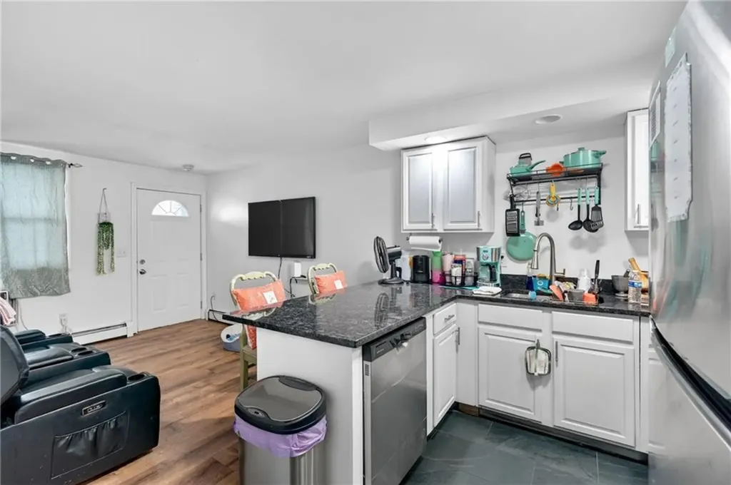 20 Hurdis Street North Providence RI 02904