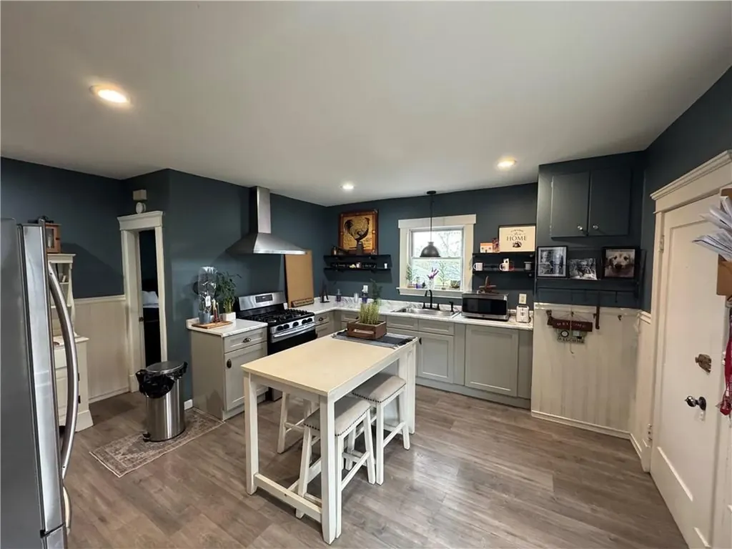 75 Kenwood Street Woonsocket RI 02895