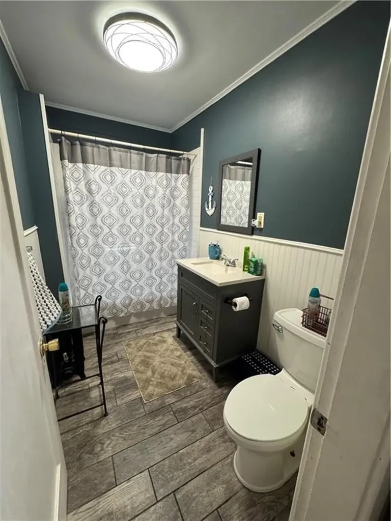 75 Kenwood Street Woonsocket RI 02895