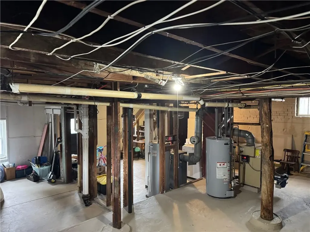 75 Kenwood Street Woonsocket RI 02895
