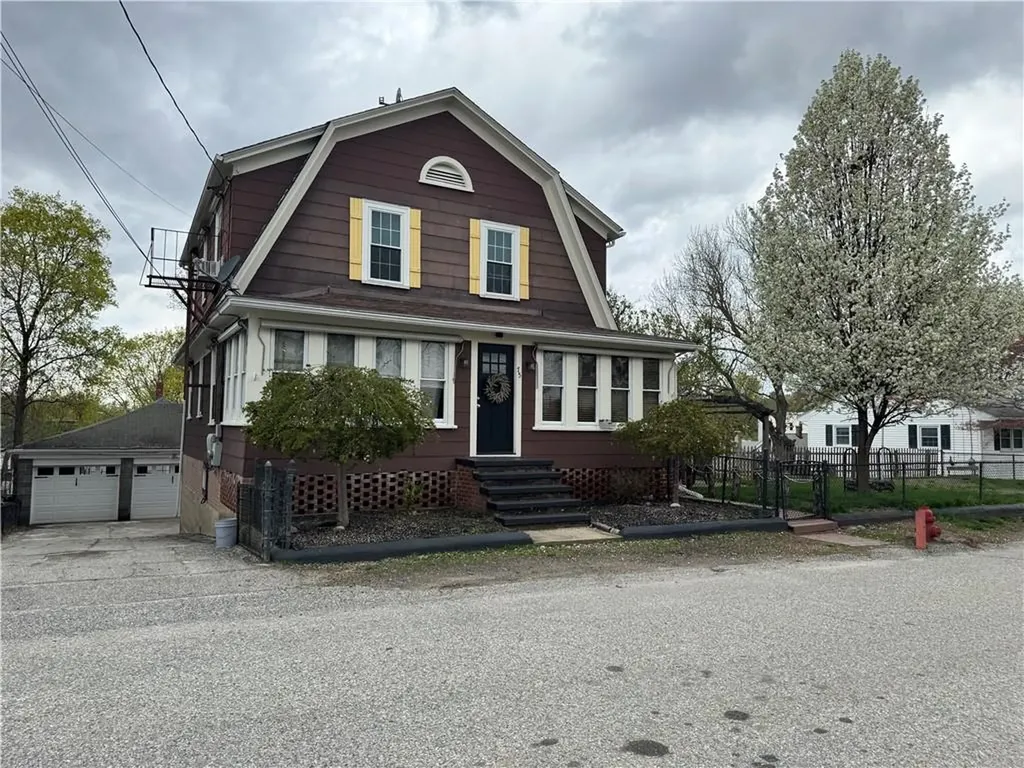 75 Kenwood Street Woonsocket RI 02895