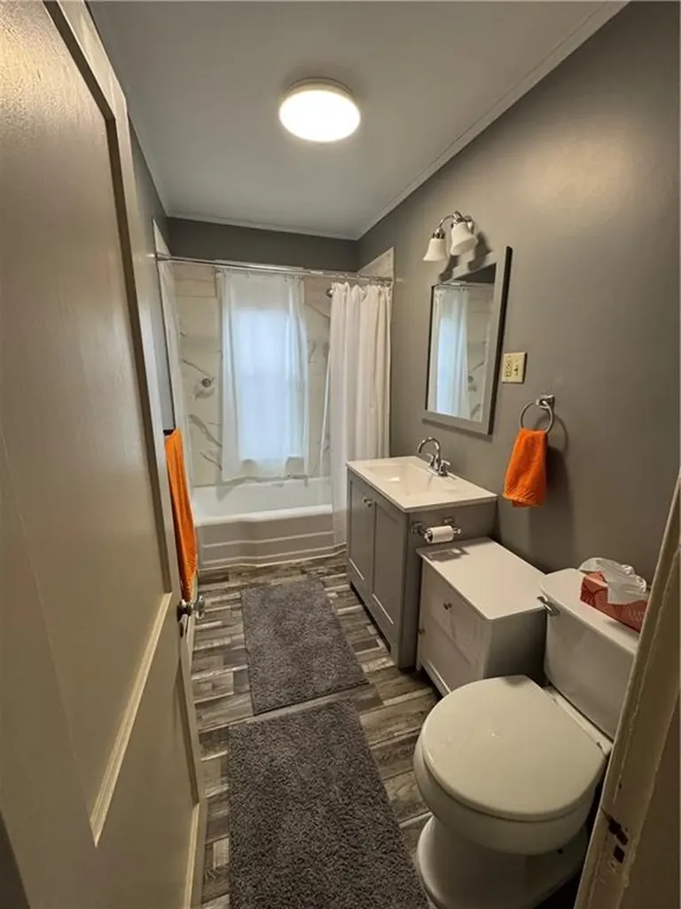 75 Kenwood Street Woonsocket RI 02895